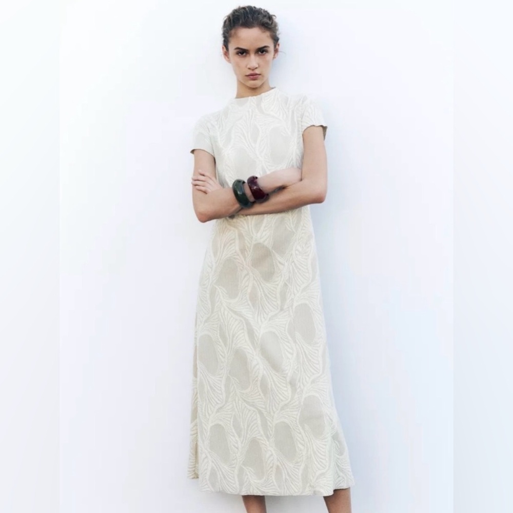 Zara NWT textured dress 4770/157
